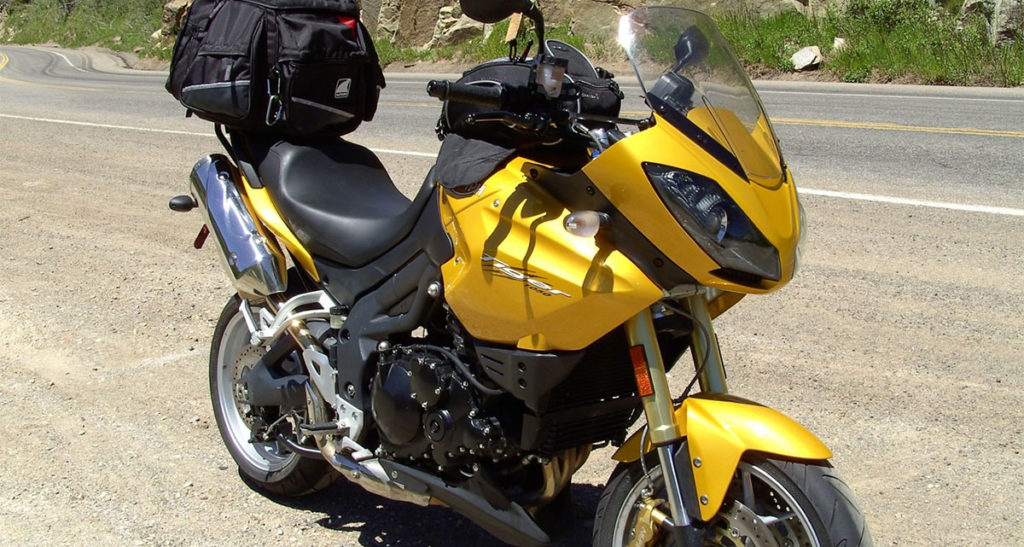 Triumph Tiger 1050 with Ventura Rack